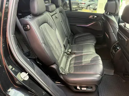 BMW X7 2019 года за 36 000 000 тг. в Астана – фото 30