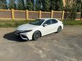 Toyota Camry 2023 годаfor15 000 000 тг. в Актобе – фото 3