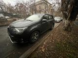 Toyota RAV4 2016 годаfor11 000 000 тг. в Алматы