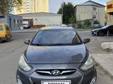 Hyundai Solaris 2012 года за 3 300 000 тг. в Астана – фото 2