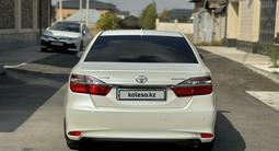 Toyota Camry 2015 годаfor12 200 000 тг. в Шымкент – фото 5