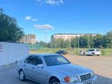 Mercedes-Benz C 200 1994 года за 2 550 000 тг. в Кокшетау – фото 3