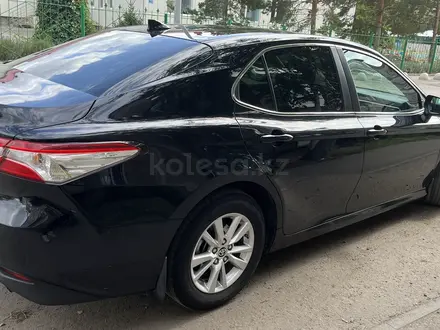 Toyota Camry 2020 года за 12 800 000 тг. в Петропавловск – фото 5