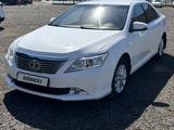 Toyota Camry 2013 года за 7 750 000 тг. в Атырау – фото 2