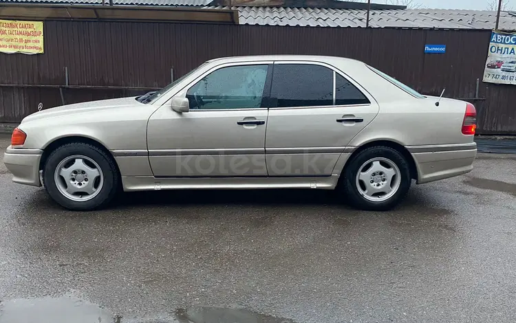 Mercedes-Benz C 220 1995 года за 2 150 000 тг. в Алматы