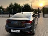 Hyundai Elantra 2019 годаfor7 900 000 тг. в Алматы – фото 4