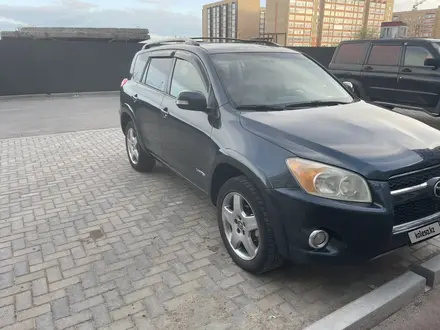 Toyota RAV4 2010 года за 4 500 000 тг. в Уральск – фото 2