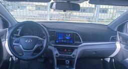 Hyundai Elantra 2017 года за 6 900 000 тг. в Актау