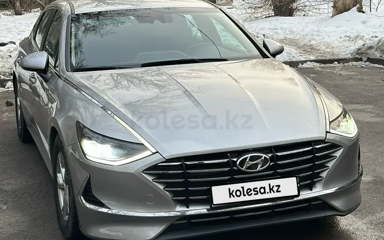 Hyundai Sonata 2021 годаүшін10 580 000 тг. в Алматы