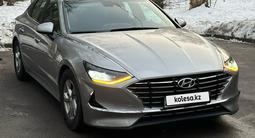 Hyundai Sonata 2021 годаfor10 580 000 тг. в Алматы – фото 2