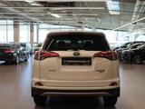 Toyota RAV4 2017 годаүшін12 390 000 тг. в Астана – фото 5