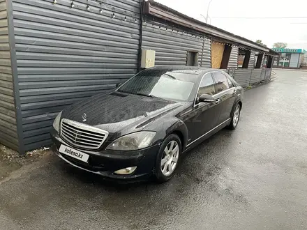 Mercedes-Benz S 500 2006 года за 7 500 000 тг. в Щучинск – фото 2