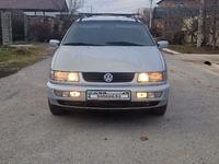 Volkswagen Passat 1994 годаүшін2 600 000 тг. в Шымкент