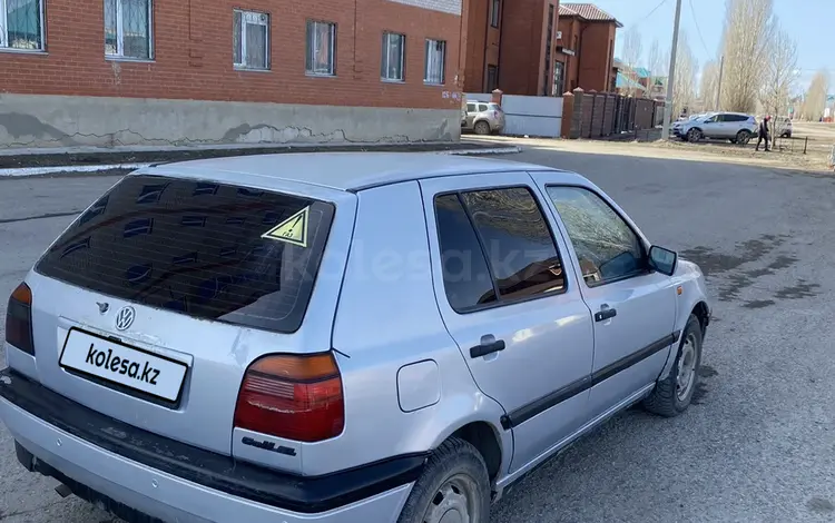 Volkswagen Golf 1992 годаfor1 400 000 тг. в Актобе