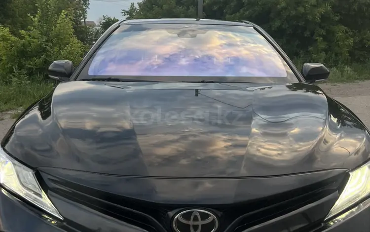 Toyota Camry 2018 года за 14 900 000 тг. в Петропавловск