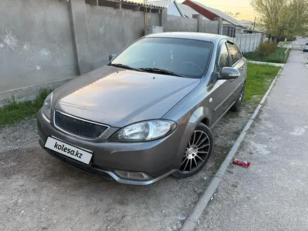 Daewoo Gentra 2014 года за 2 500 000 тг. в Шымкент