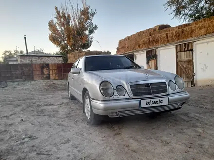 Mercedes-Benz E 230 1997 года за 2 200 000 тг. в Кызылорда – фото 5