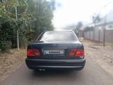 Mercedes-Benz E 320 1996 года за 2 400 000 тг. в Тараз – фото 2