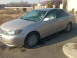 Toyota Camry 2004 годаүшін3 750 000 тг. в Тараз