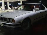 BMW 520 1991 года за 1 500 000 тг. в Алматы – фото 3