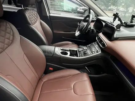 Hyundai Santa Fe 2022 года за 17 500 000 тг. в Алматы – фото 5
