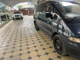Toyota Estima Lucida 1995 года за 2 200 000 тг. в Алматы – фото 2