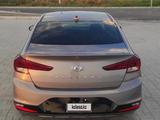 Hyundai Elantra 2019 года за 6 800 000 тг. в Актау