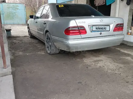 Mercedes-Benz E 320 1996 года за 4 000 000 тг. в Астана – фото 5