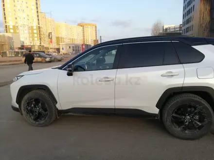 Toyota RAV4 2021 года за 16 000 000 тг. в Актобе – фото 19