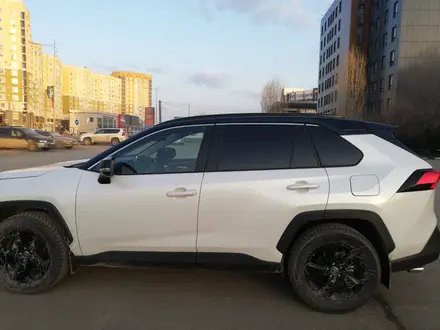 Toyota RAV4 2021 года за 16 000 000 тг. в Актобе – фото 9