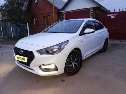 Hyundai Accent 2018 года за 6 300 000 тг. в Костанай – фото 2