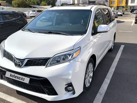 Toyota Sienna 2015 года за 16 800 000 тг. в Алматы – фото 5