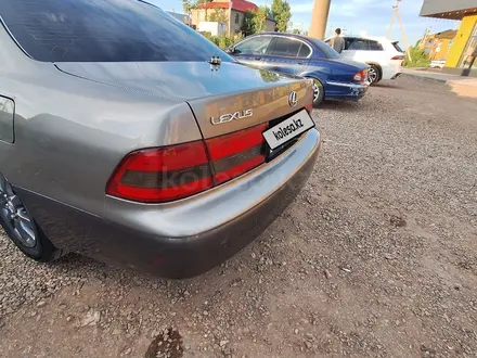 Lexus ES 300 2001 года за 4 300 000 тг. в Астана – фото 10