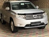 Toyota Highlander 2013 года за 16 800 000 тг. в Алматы – фото 3