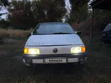 Volkswagen Passat, 1993