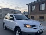 Mitsubishi Outlander 2003 года за 3 380 000 тг. в Астана – фото 2