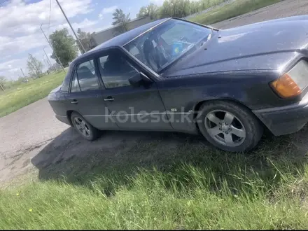 Mercedes-Benz E 200 1991 года за 600 000 тг. в Экибастуз