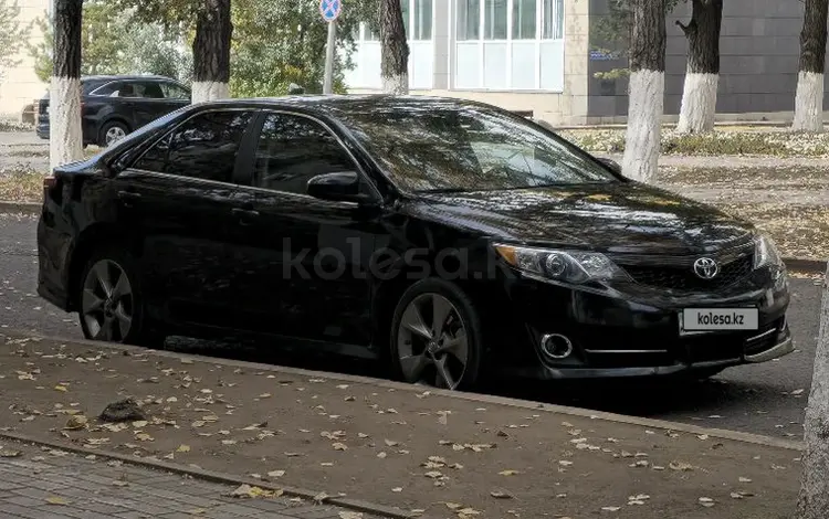 Toyota Camry 2014 годаfor8 800 000 тг. в Караганда