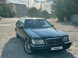 Mercedes-Benz S 320 1996 года за 2 500 000 тг. в Семей – фото 2