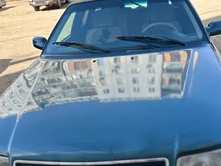 Audi 100