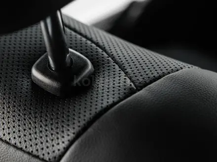 Toyota Land Cruiser Premium 2026 года за 71 640 160 тг. в Уральск – фото 16
