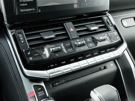 Toyota Land Cruiser Premium 2026 года за 71 640 160 тг. в Уральск – фото 20
