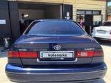 Toyota Camry 1998 годаүшін1 900 000 тг. в Жетысай – фото 2