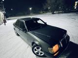 Mercedes-Benz E 200 1991 годаүшін750 000 тг. в Караганда – фото 2
