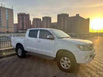 Toyota Hilux 2006 года за 5 500 000 тг. в Актау – фото 3