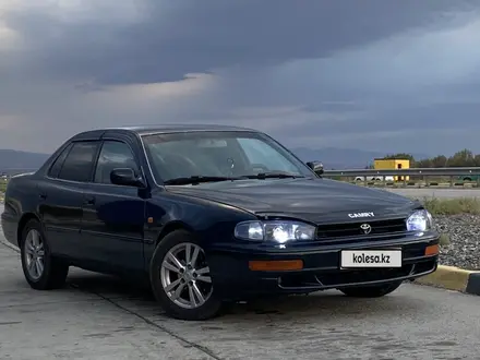 Toyota Camry 1992 года за 2 800 000 тг. в Алматы – фото 12