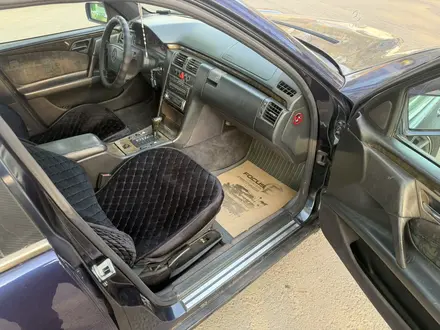 Mercedes-Benz E 320 1996 года за 2 900 000 тг. в Алматы – фото 26
