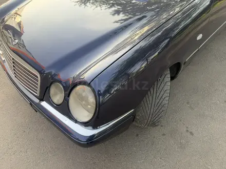 Mercedes-Benz E 320 1996 года за 2 900 000 тг. в Алматы – фото 6
