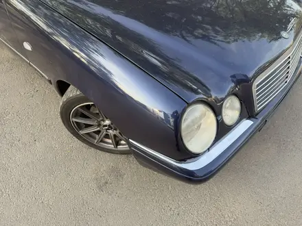 Mercedes-Benz E 320 1996 года за 2 900 000 тг. в Алматы – фото 7