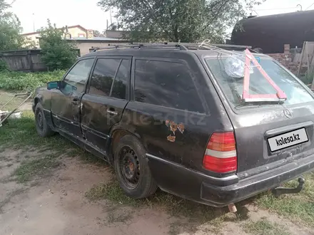 Mercedes-Benz E 230 1989 года за 350 000 тг. в Астана – фото 12